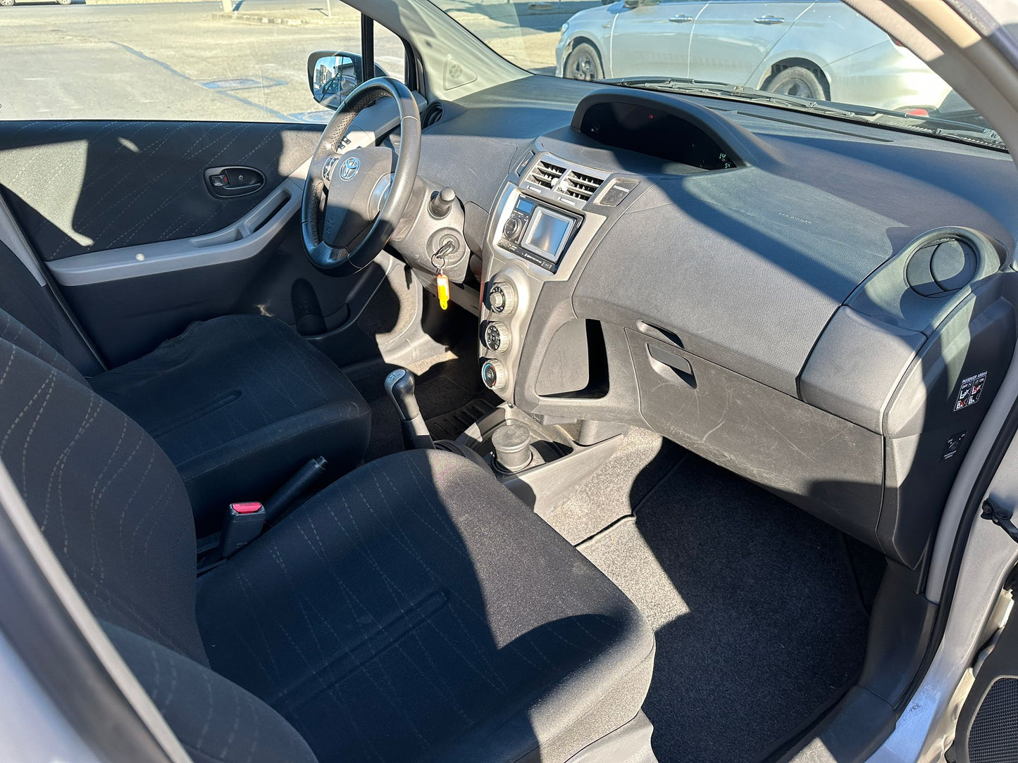 TOYOTA Yaris 1.0 5P Sol β Anno 2008