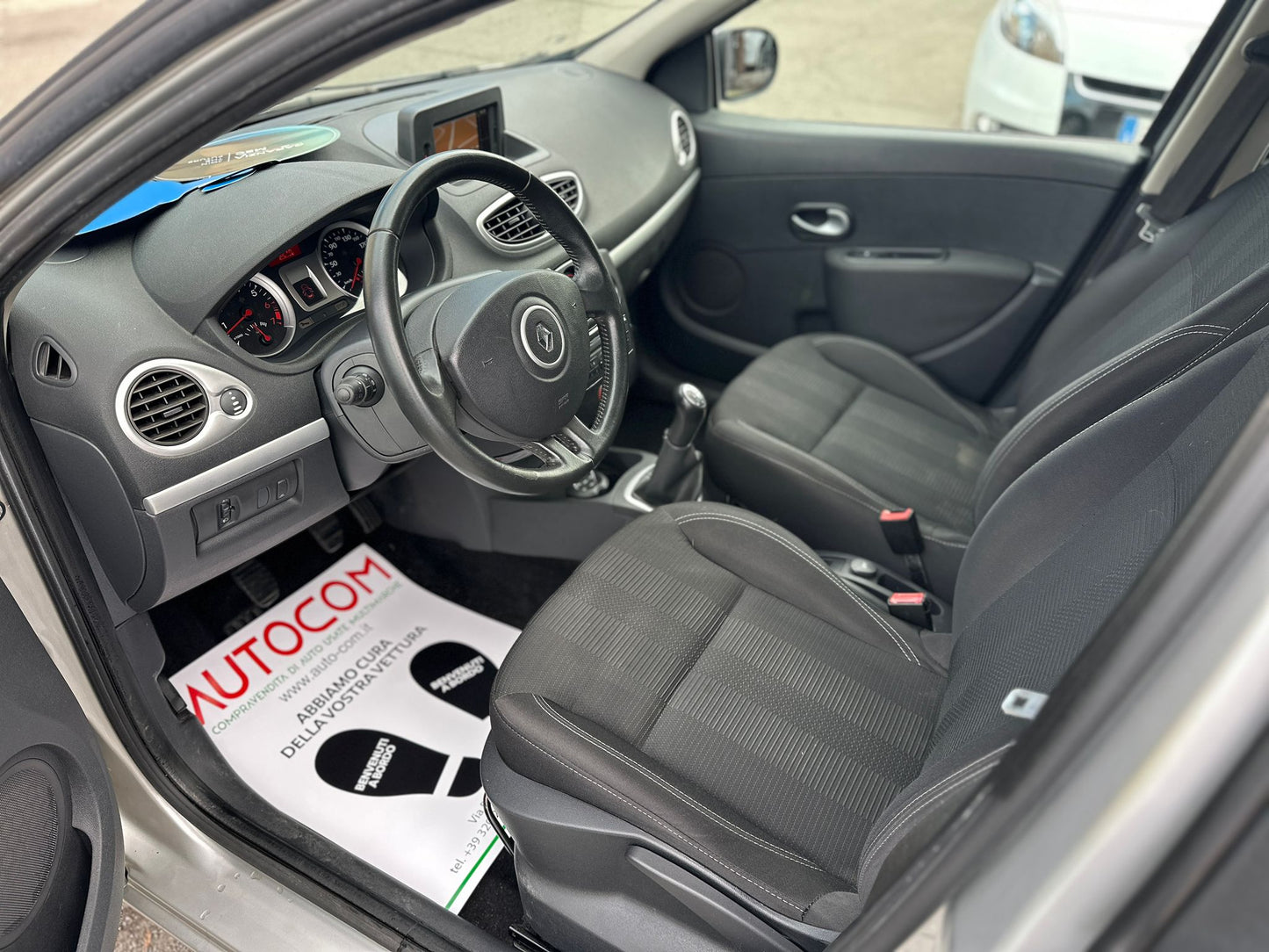 Renault Clio 1.2 16V SporTour Live! – Luglio 2011 – €2.990