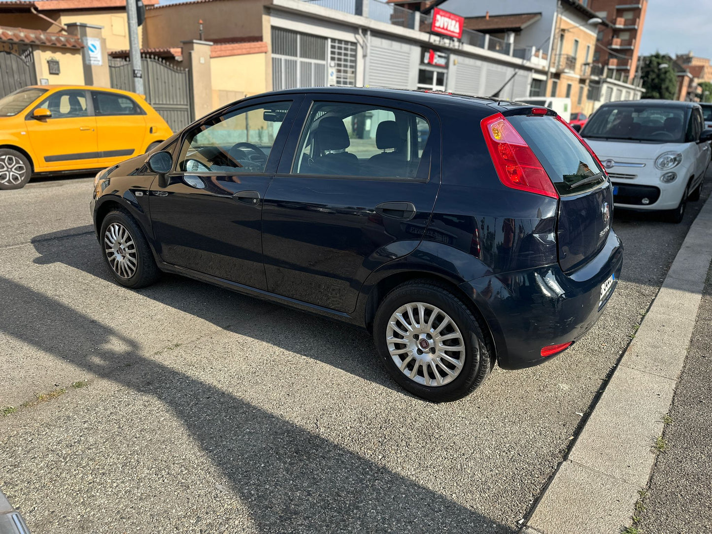 FIAT PUNTO 1.4 8V 5P EASYPOWER LOUNGE – GPL, SPAZIOSA E CONVENIENTE