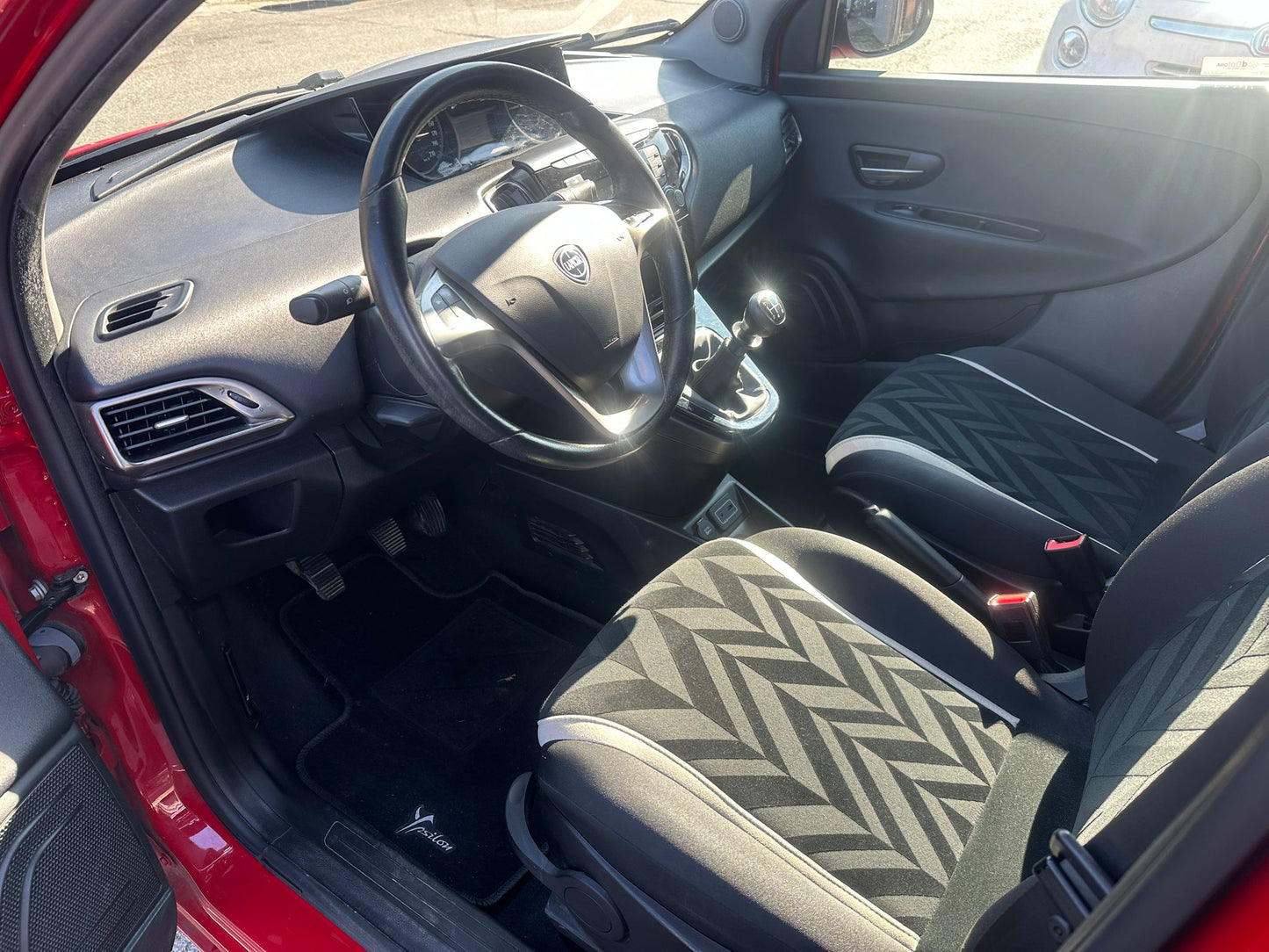LANCIA YPSILON 1.2 69 CV 5P PLATINUM β CITY CAR ELEGANTE E BEN ACCESSORIATA! π