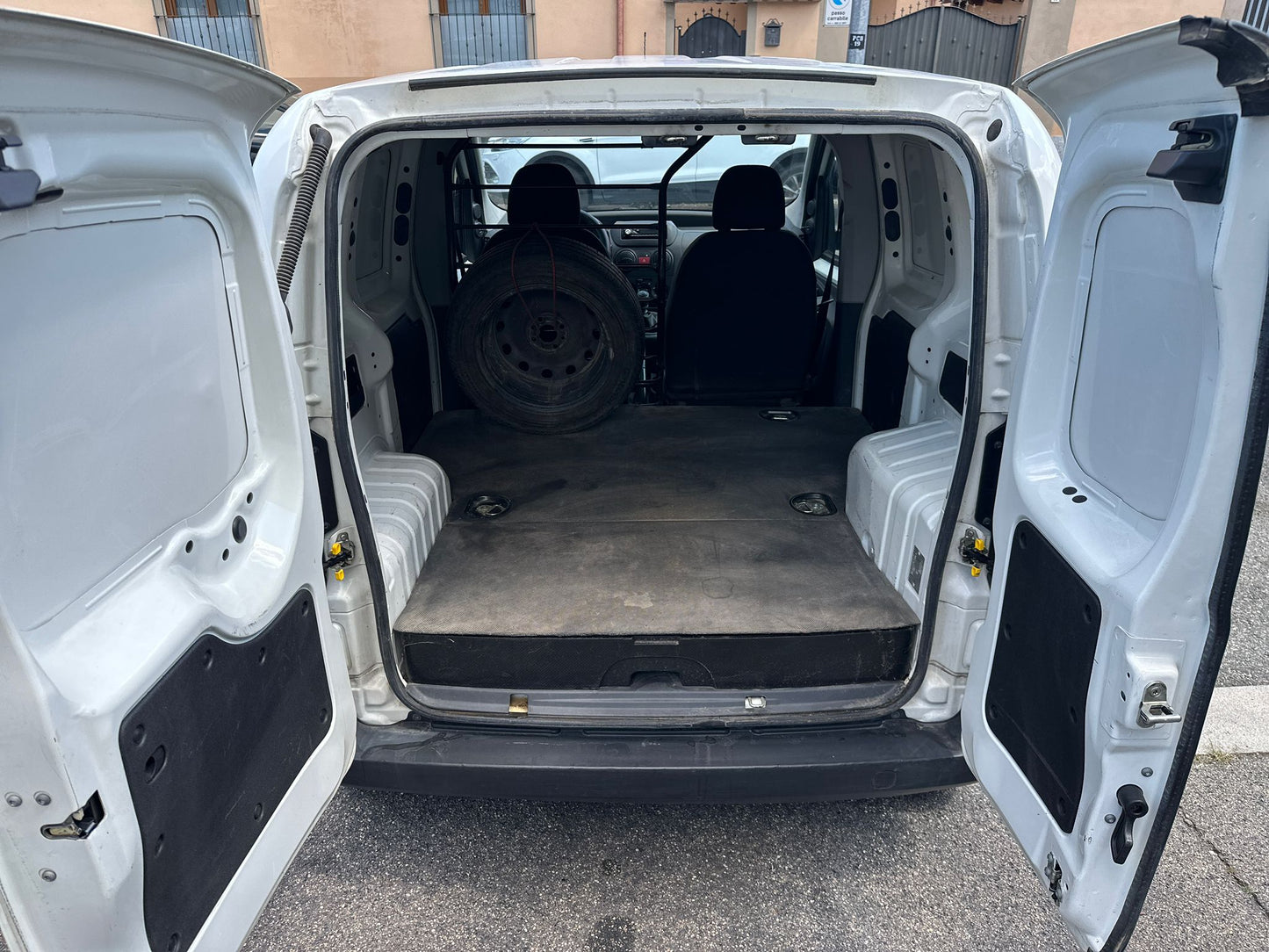 (TORINO)🚐 FIAT FIORINO 1.4 GAS 77CV – 2010