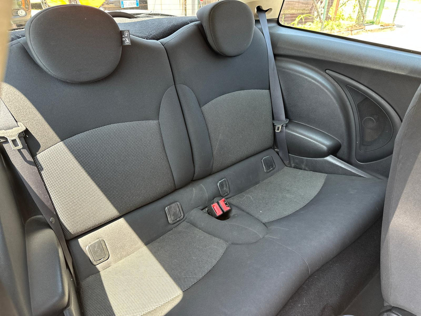MINI ONE 1.6 16V – STILE ICONICO E GUIDA DIVERTENTE
