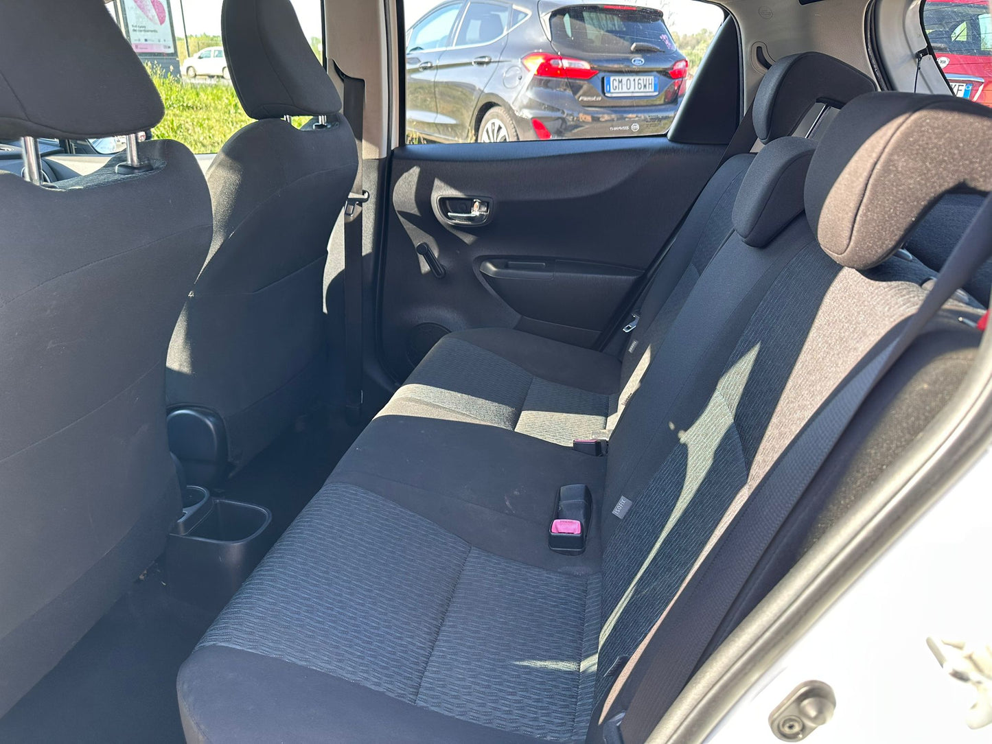 Toyota Yaris III 1.0 5P LOUNGE