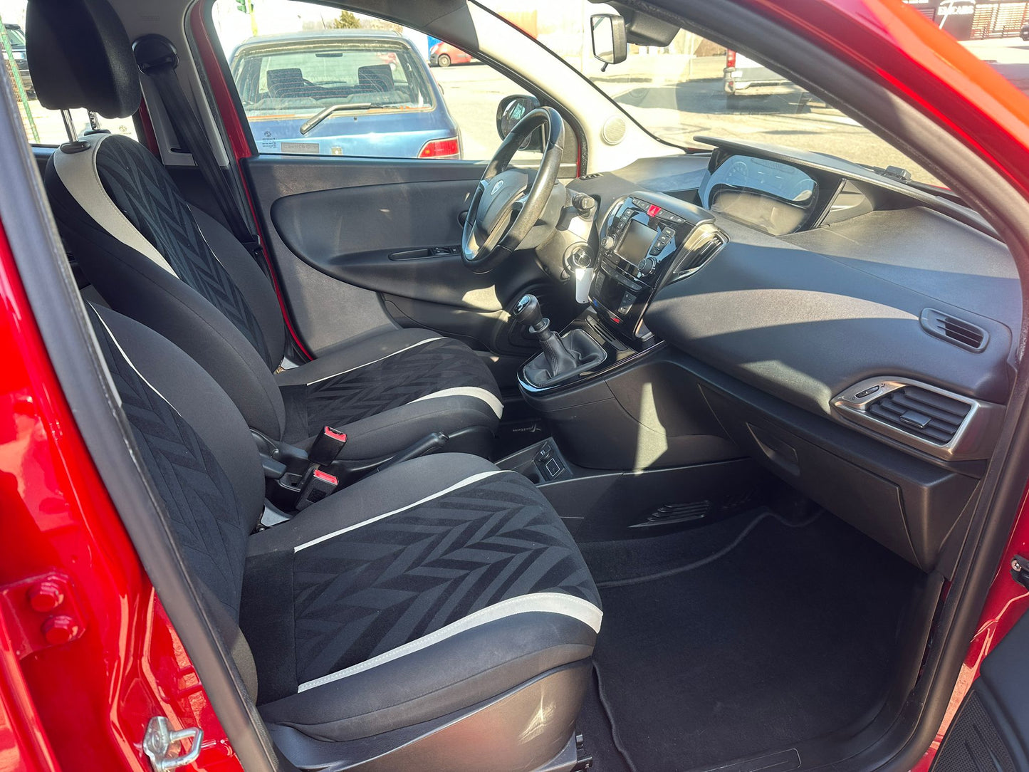 LANCIA YPSILON 1.2 69 CV 5P PLATINUM β CITY CAR ELEGANTE E BEN ACCESSORIATA! π