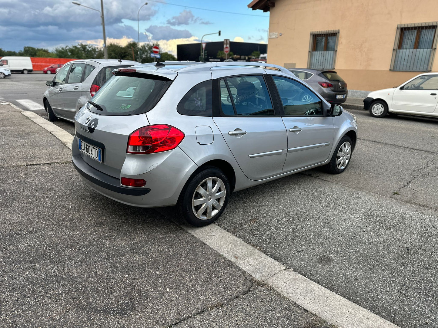 Renault Clio 1.2 16V SporTour Live! – Luglio 2011 – €2.990