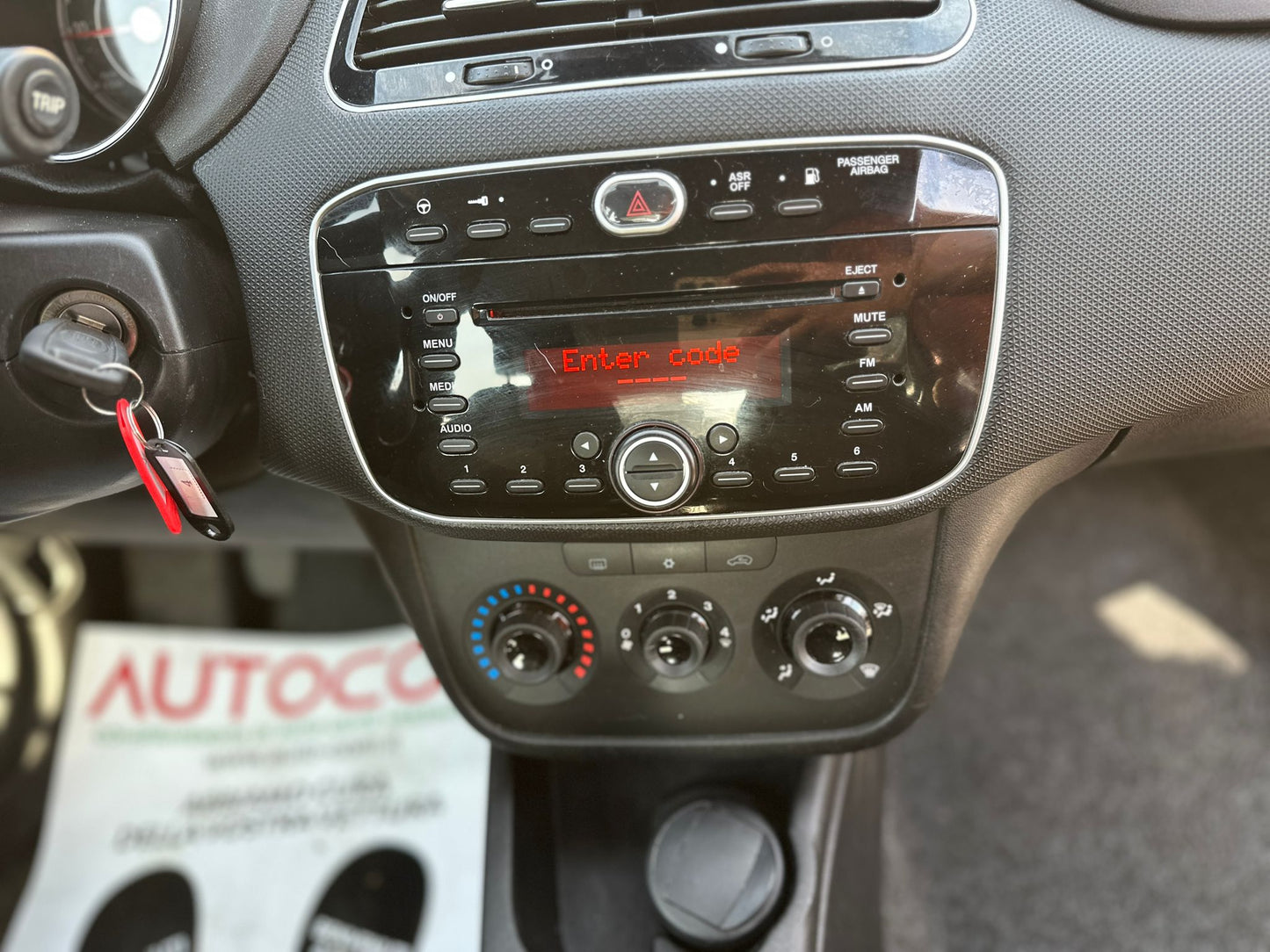 FIAT PUNTO 1.4 8V 5P EASYPOWER LOUNGE – GPL, SPAZIOSA E CONVENIENTE