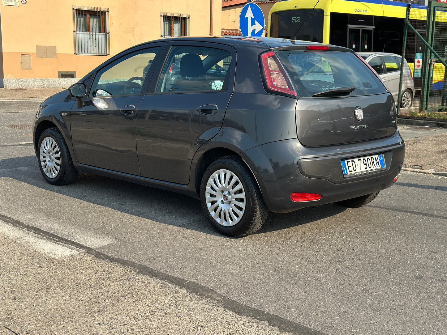 FIAT PUNTO EVO 1.2 5 PORTE DYNAMIC – PRATICA, ECONOMICA E AFFIDABILE