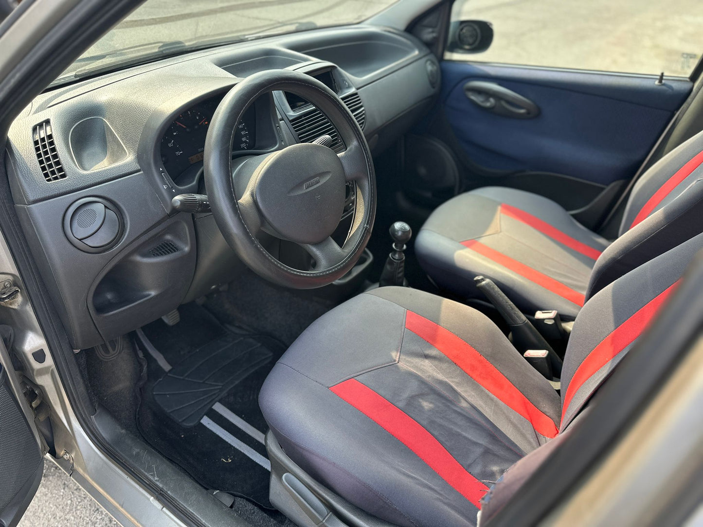 🚗 Fiat Punto 1.2 16V HLX 5 Porte – Gennaio 2001 – €1.990