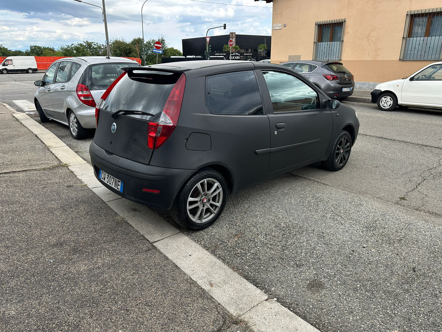 Fiat Punto 1.2 3P Dynamic GPL – Giugno 2005 – €2.700