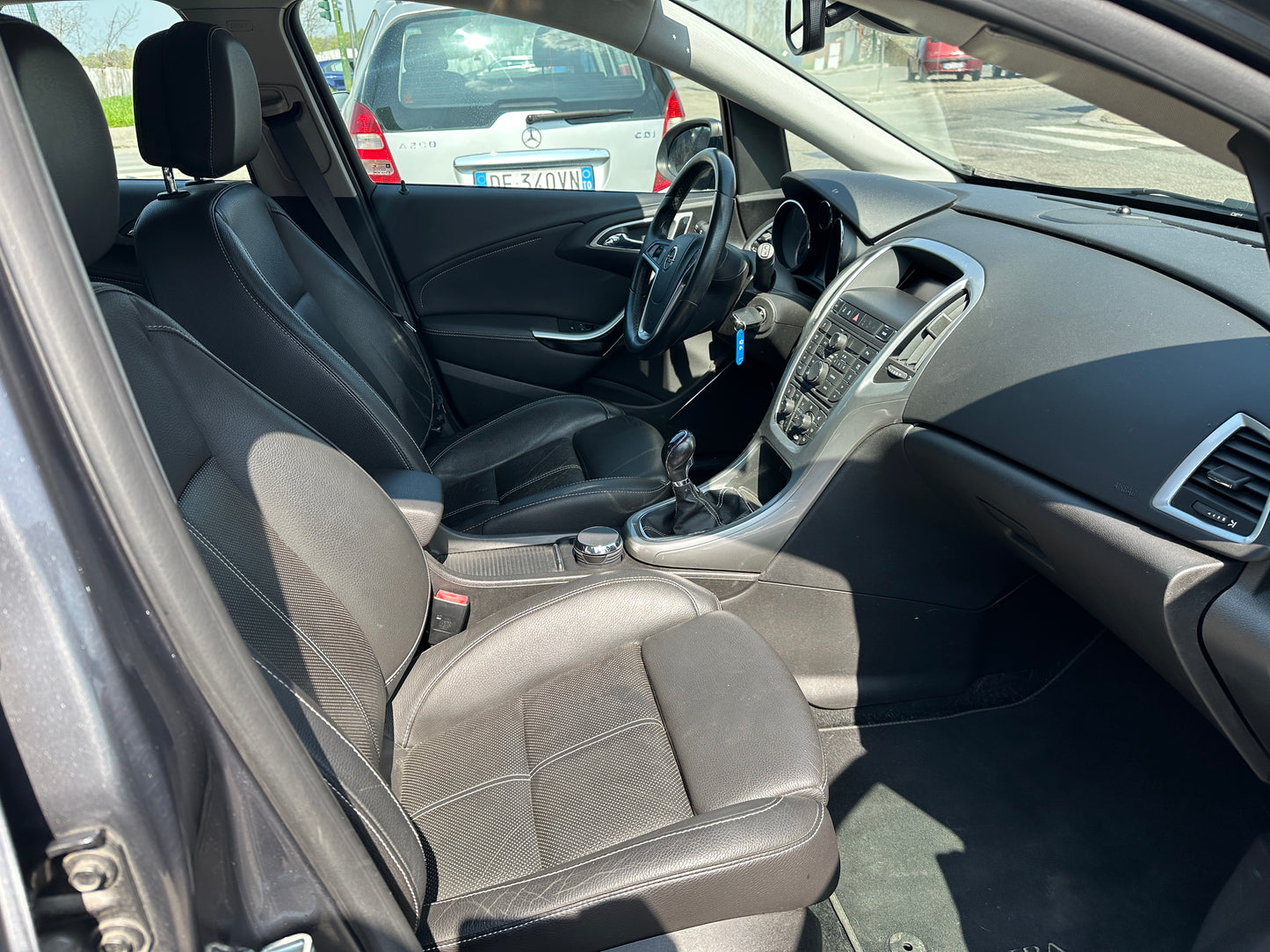 OPEL Astra 1.6 Turbo 180CV Cosmo S – 2010 –