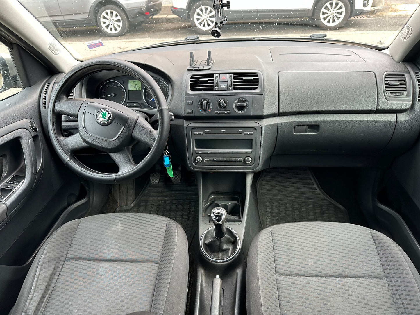 ŠKODA ROOMSTER 1.2 12V 70CV STYLE – SPAZIOSA ED ECONOMICA!