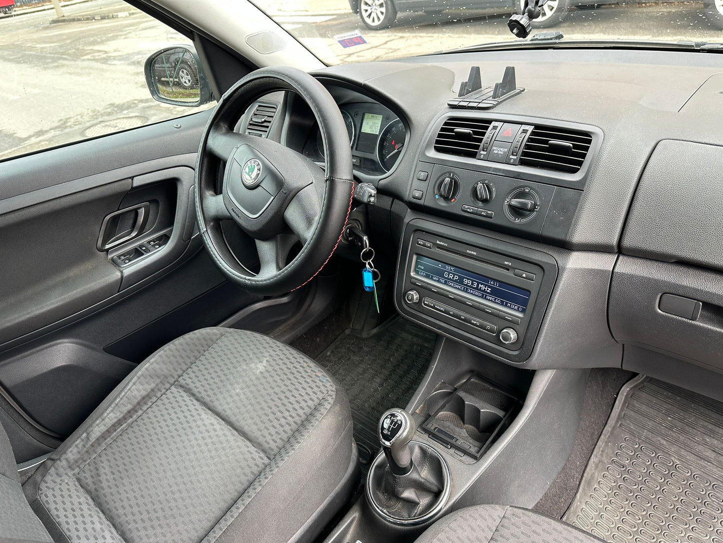 ŠKODA ROOMSTER 1.2 12V 70CV STYLE – SPAZIOSA ED ECONOMICA!