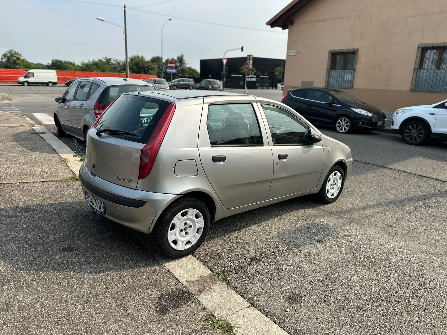 🚗 Fiat Punto 1.2 16V HLX 5 Porte – Gennaio 2001 – €1.990