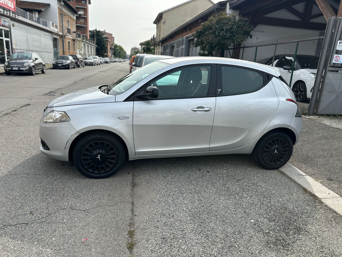 π LANCIA Ypsilon 1.2 69CV 5P Solo 54.592 km β Torino