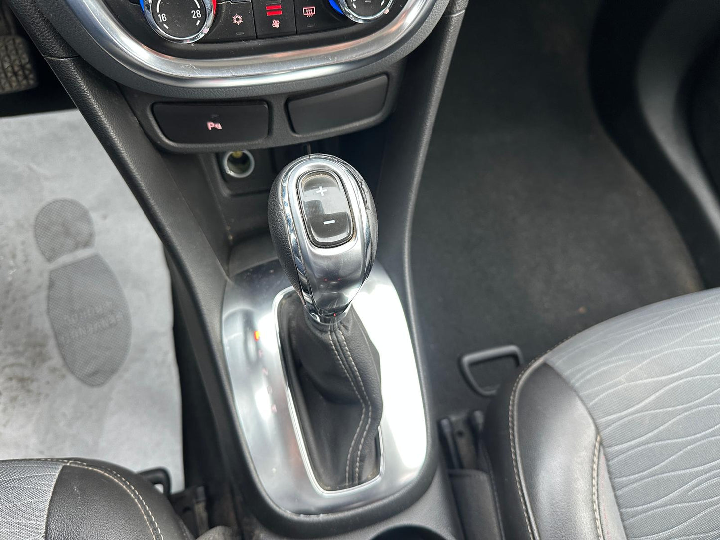 OPEL MOKKA 1.6 CDTI ECOTEC 136CV 4x2 AUTOMATICA COSMO B-COLOR – ANNO 2015, EURO 6