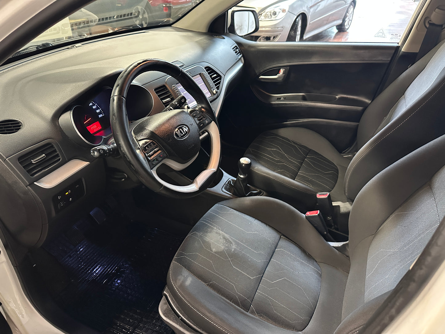 KIA PICANTO 1.0 ECOGPL GLAM – COMPATTA, ECONOMICA E SUPER ACCESSORIATA!