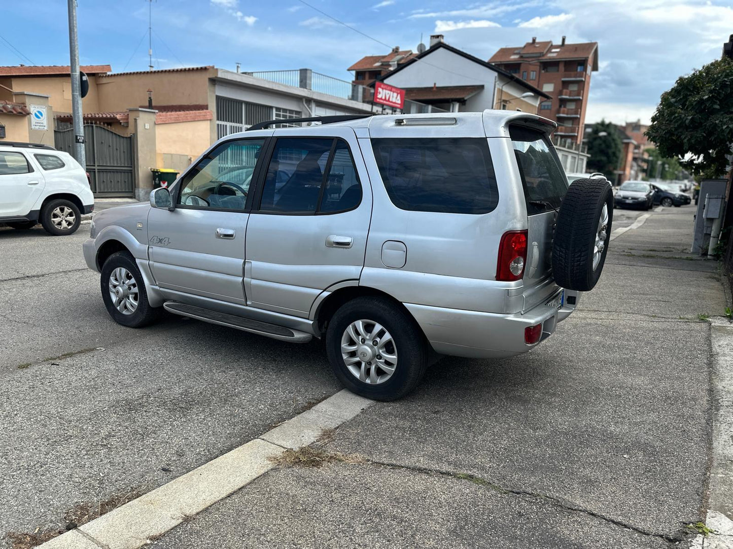 Tata Safari 3.0 Dicor 4x4 €2.990