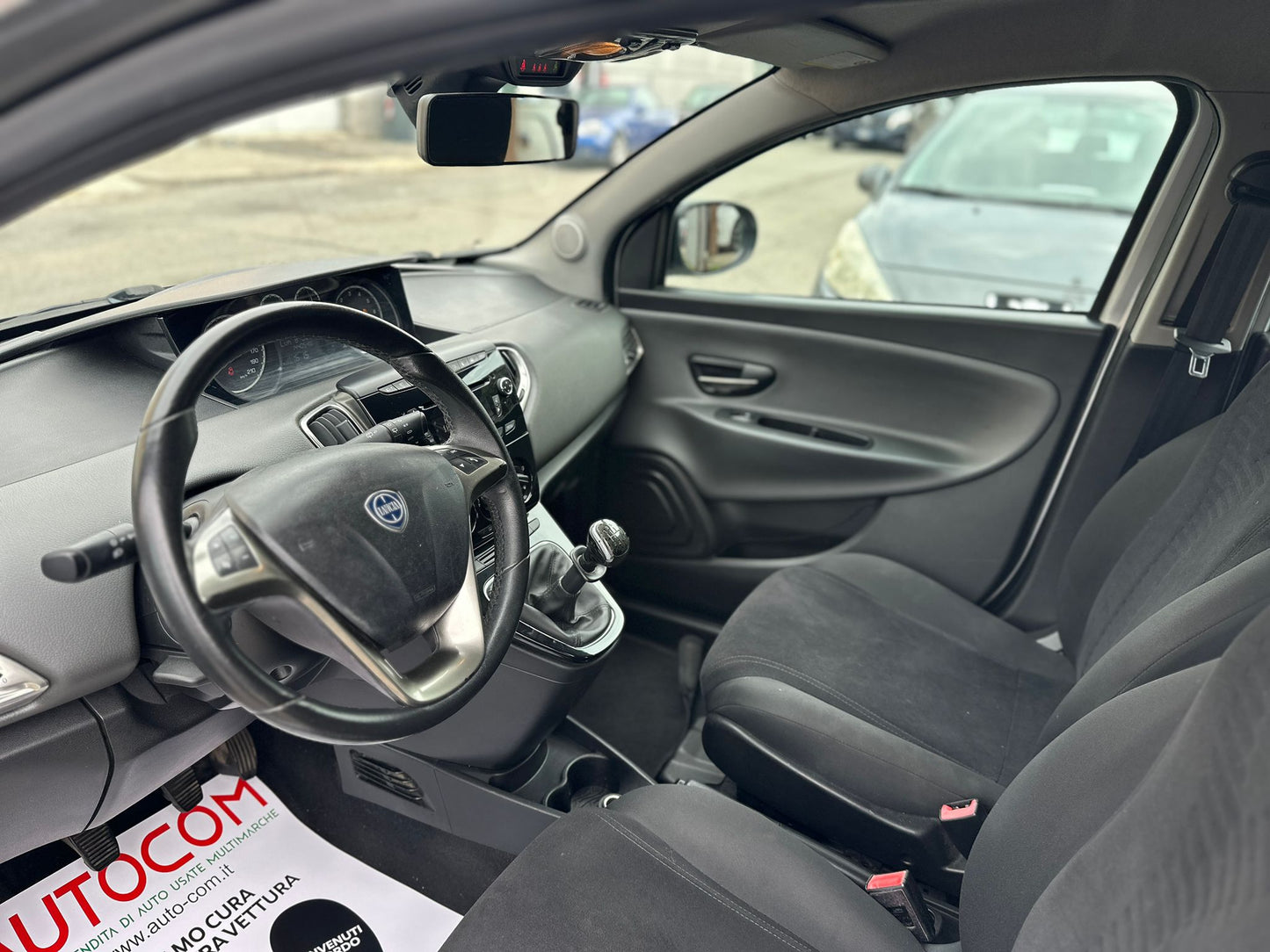 Lancia Ypsilon 1.2 69 CV GPL Ecochic Gold