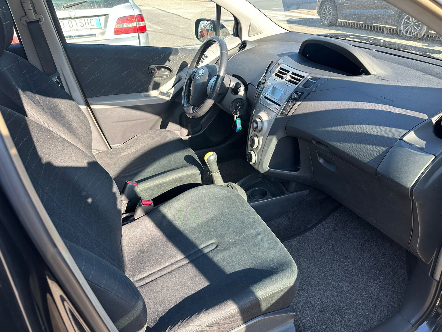 Toyota Yaris 1.0 5P Sol