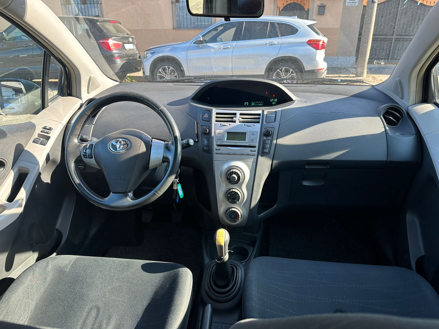 Toyota Yaris 1.0 5P Sol