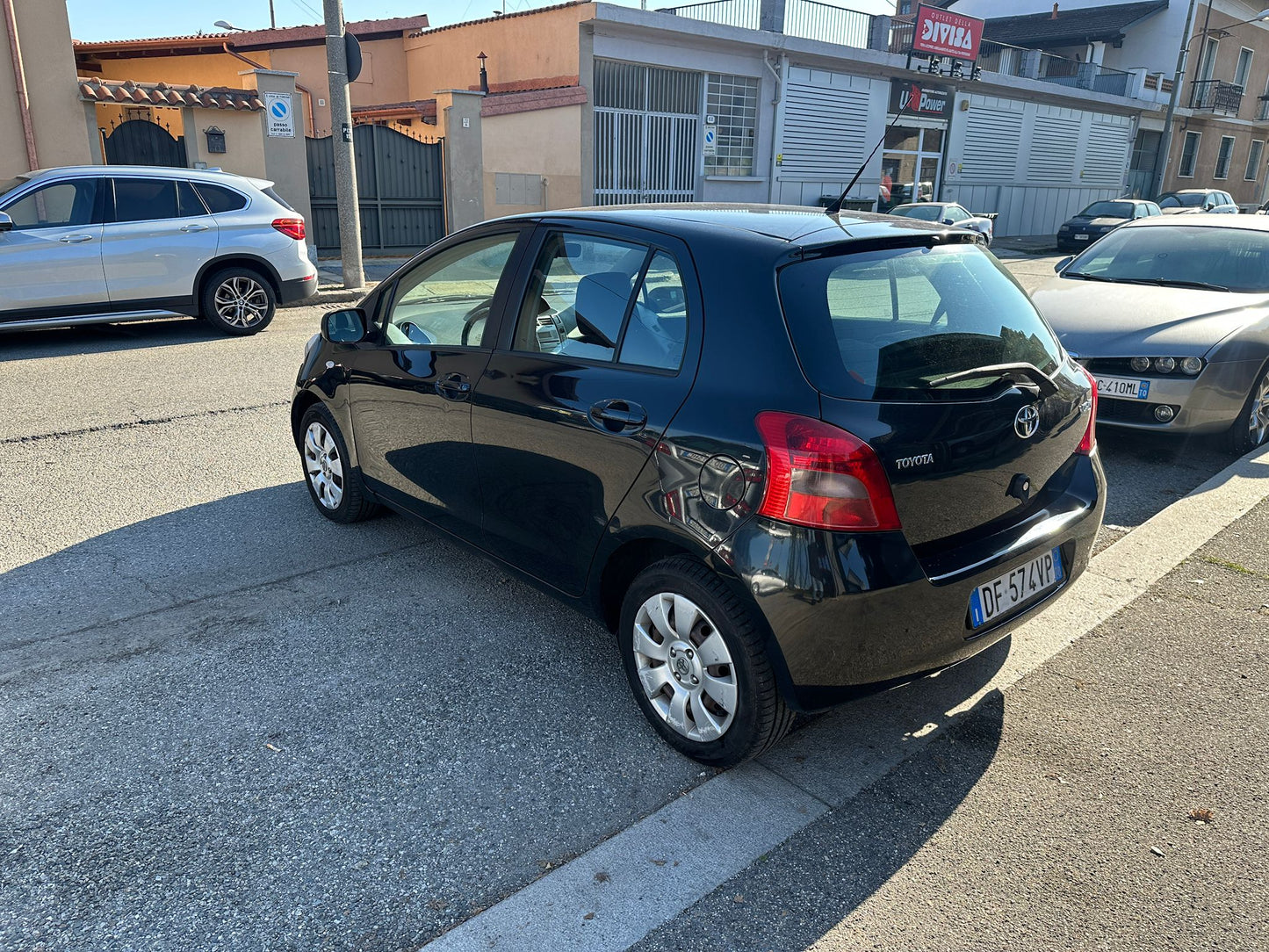 Toyota Yaris 1.0 5P Sol