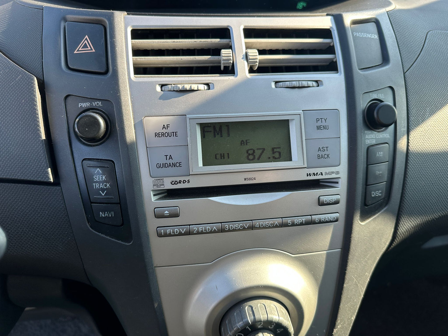 Toyota Yaris 1.0 5P Sol
