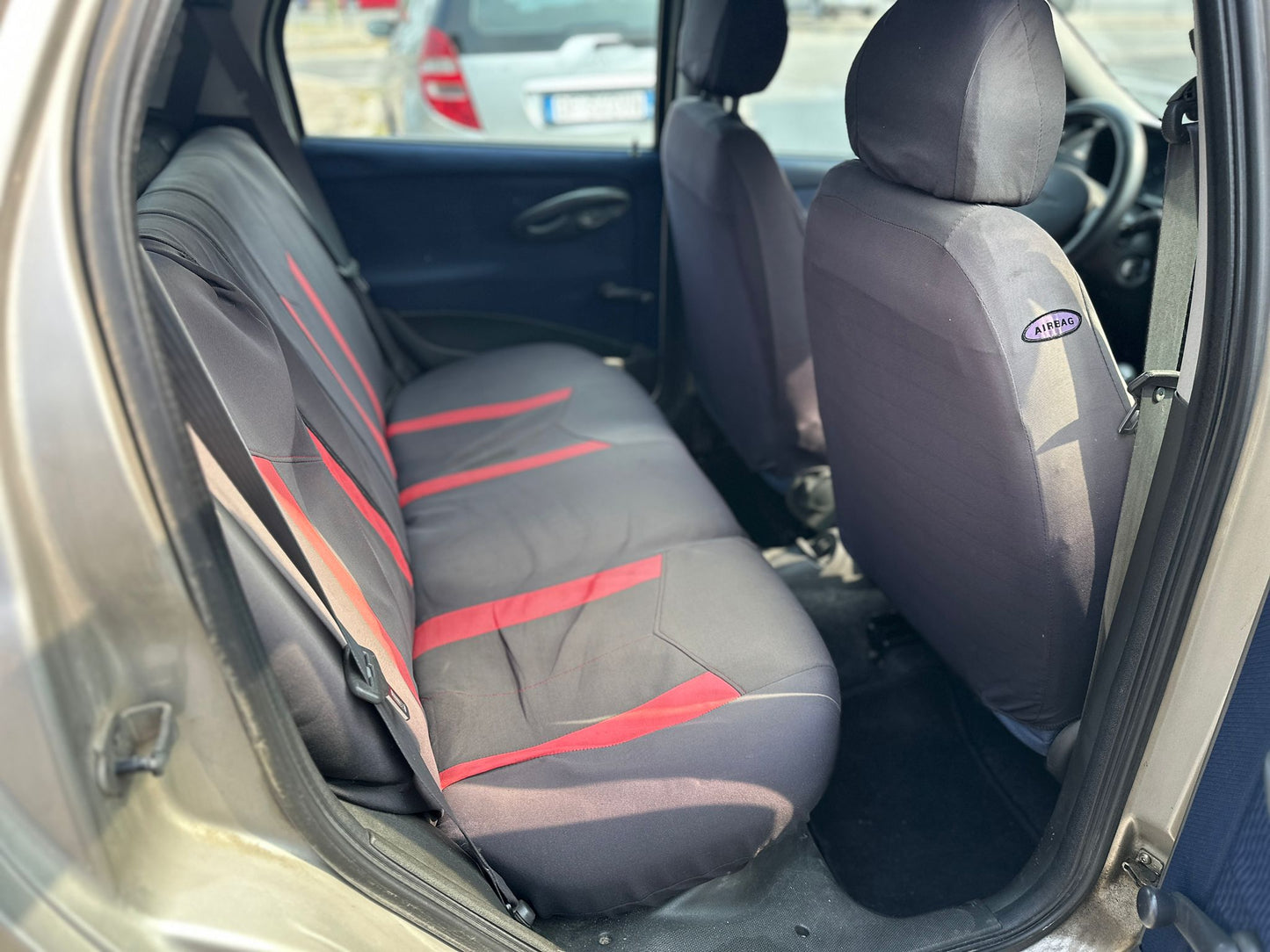 🚗 Fiat Punto 1.2 16V HLX 5 Porte – Gennaio 2001 – €1.990