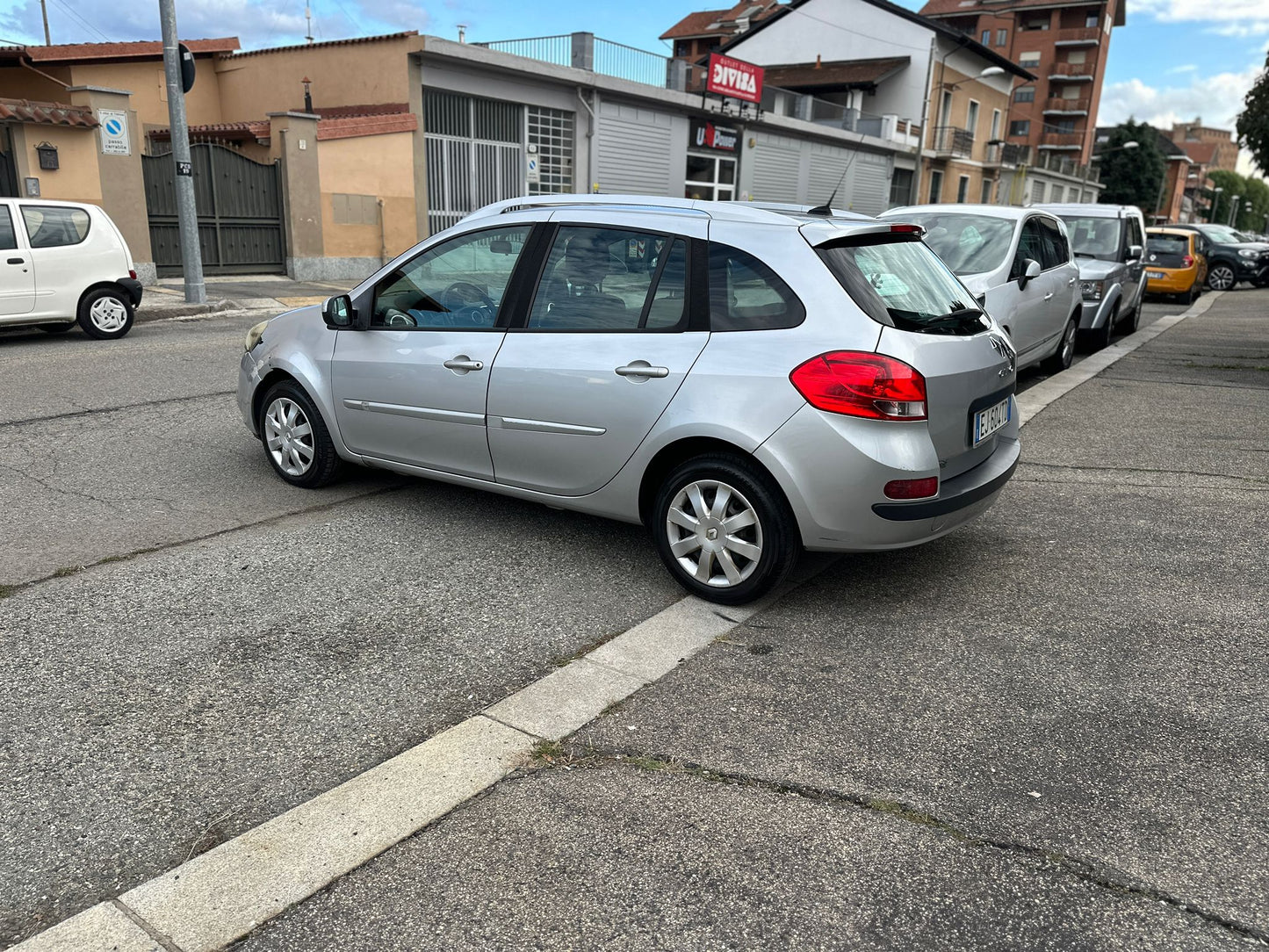 Renault Clio 1.2 16V SporTour Live! – Luglio 2011 – €2.990