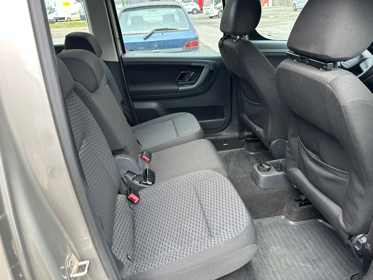 ŠKODA ROOMSTER 1.2 12V 70CV STYLE – SPAZIOSA ED ECONOMICA!