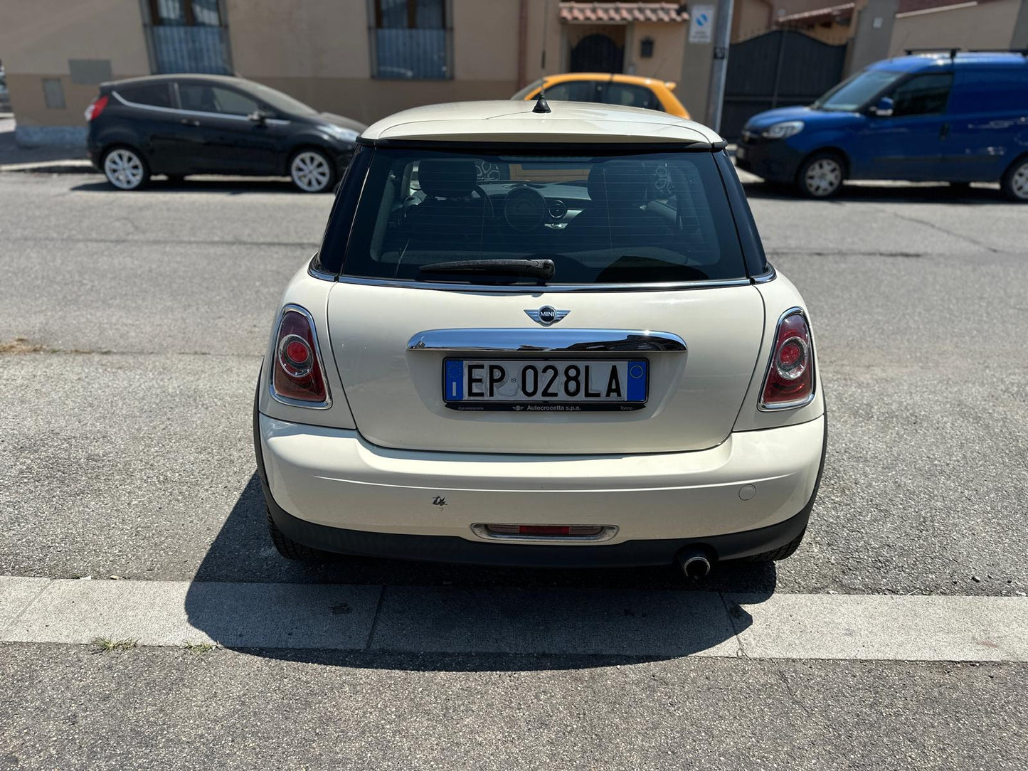 MINI ONE 1.6 16V – STILE ICONICO E GUIDA DIVERTENTE