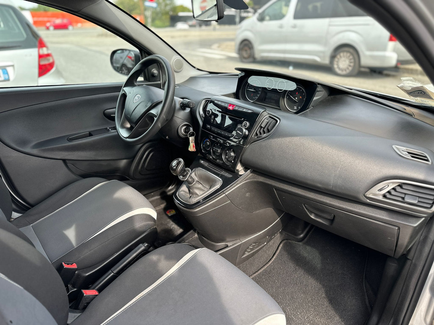 🚗 LANCIA Ypsilon 1.2 69CV 5P Solo 54.592 km – Torino