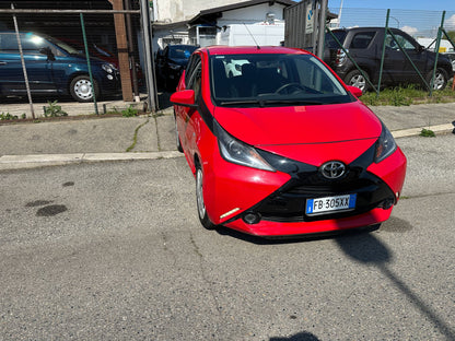 TOYOTA AYGO 1.0 VVT-i 69 CV 5P X-BLACK TSS – ANNO 2015, EURO 6B!