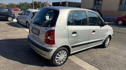 Hyundai Atos Prime 1.1 12V Active: vista esterna di tre quarti posteriore