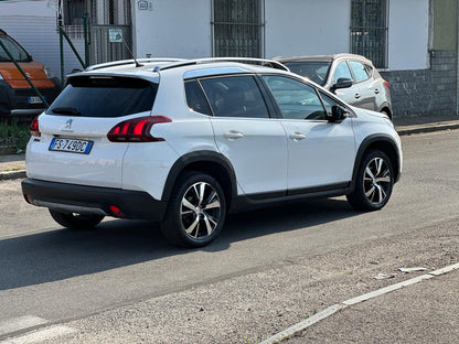 PEUGEOT 2008 1.2 PURETECH TURBO 110 S&S BLACK MATT – ELEGANZA, TECNOLOGIA E GUIDA DINAMICA