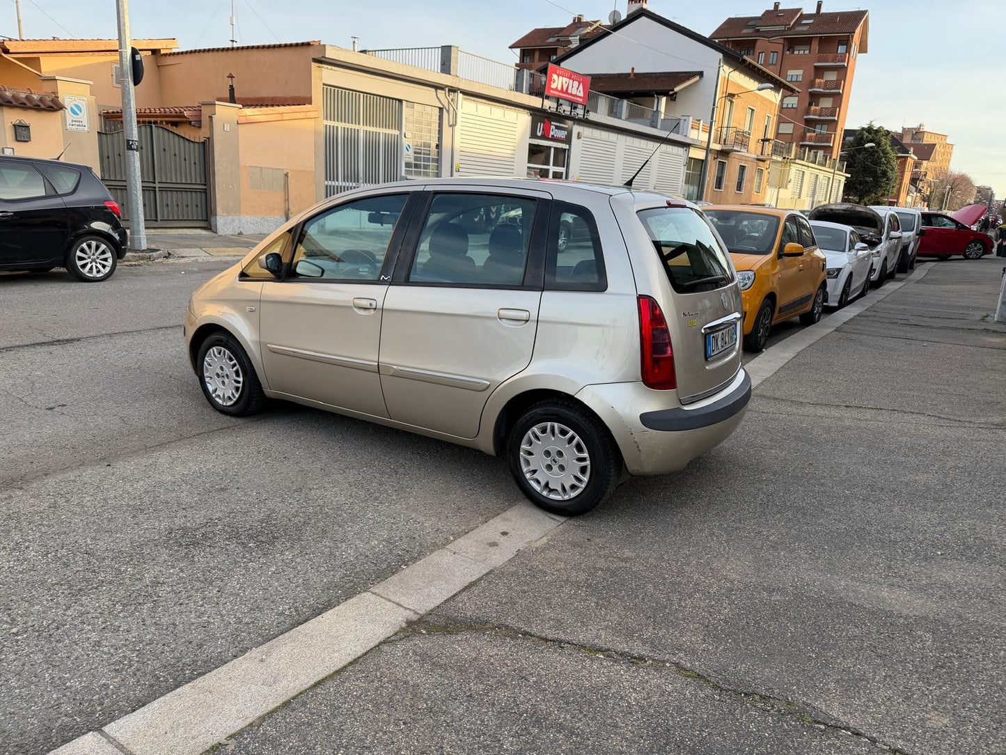 Lancia Musa 1.4 16V PLATINO PLUS