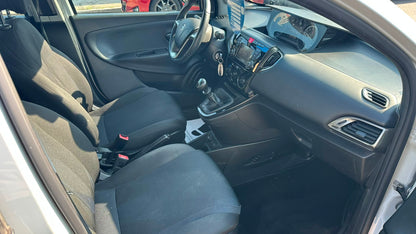 LANCIA YPSILON 1.2 69 CV GPL ECOCHIC GOLD – EURO 6