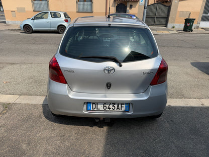 TOYOTA YARIS 1.4 D-4D 90 CV M-MT NAVI – CAMBIO AUTOMATICO