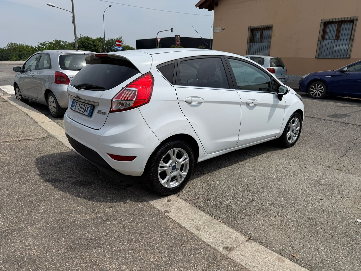 FORD FIESTA 1.4 5 PORTE BENZINA/GPL BLACK & WHITE EDITION