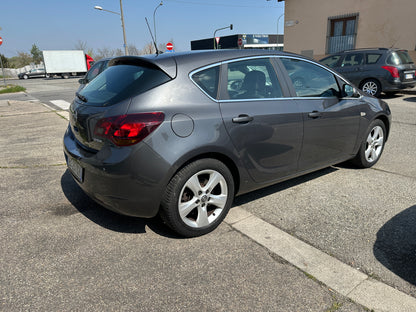 OPEL Astra 1.6 Turbo 180CV Cosmo S – 2010 –