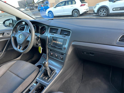 VOLKSWAGEN GOLF 5P. TRENDLINE BLUEMOTION TECHNOLOGY