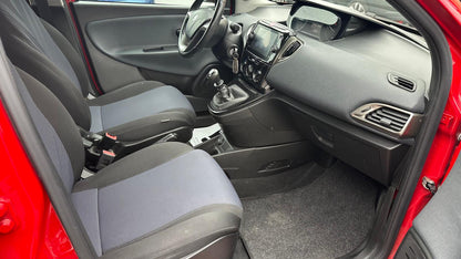 LANCIA YPSILON 1.0 FIREFLY HYBRID ECOCHIC GOLD 69 CV – EURO 6