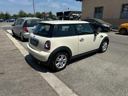 MINI ONE 1.6 16V – STILE ICONICO E GUIDA DIVERTENTE