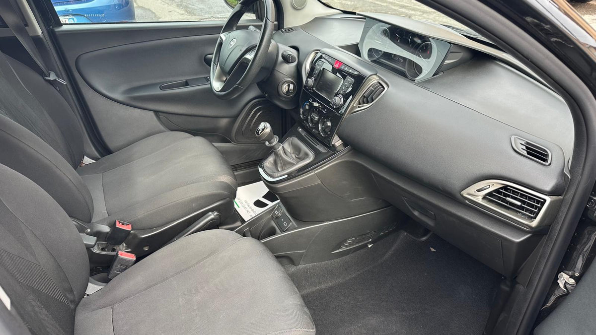LANCIA YPSILON 1.2 69 CV GPL ECOCHIC MONOGRAM 5 PORTE – EURO 6