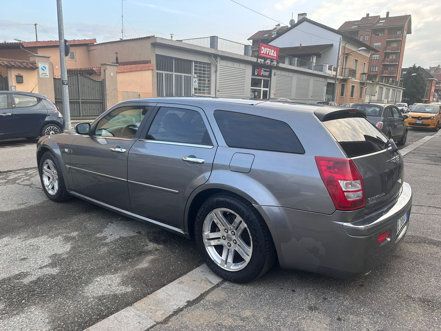 CHRYSLER 300 C 3.0 V6 CRD TOURING