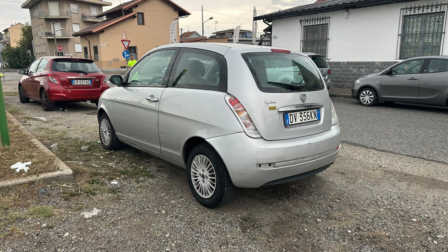 LANCIA YPSILON 1.2 MODAMILANO