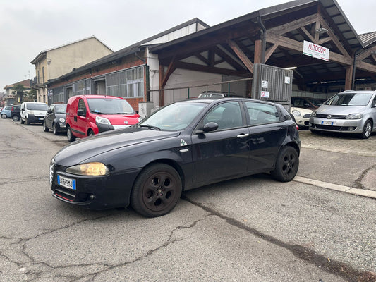 ALFA ROMEO 147 1.6 16V TS BLACK LINE