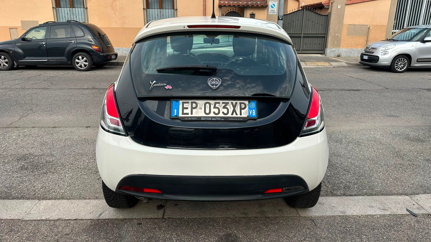 LANCIA YPSILON 1.2 69 CV 5 PORTE PLATINUM