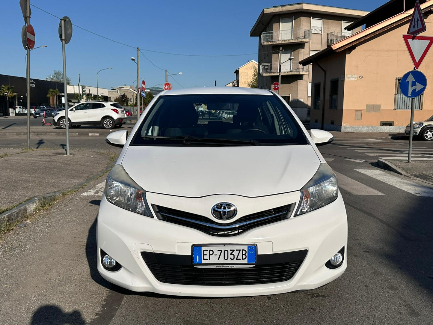 Toyota Yaris III 1.0 5P LOUNGE