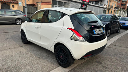LANCIA YPSILON 1.2 69 CV 5 PORTE PLATINUM