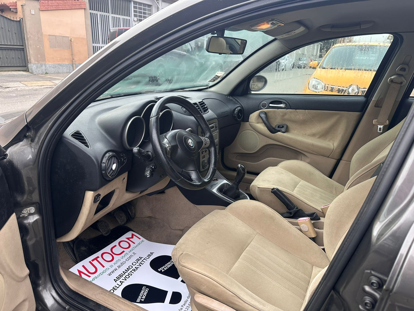 ALFA ROMEO 147 1.6 16V T.S. 5 porte Black Line